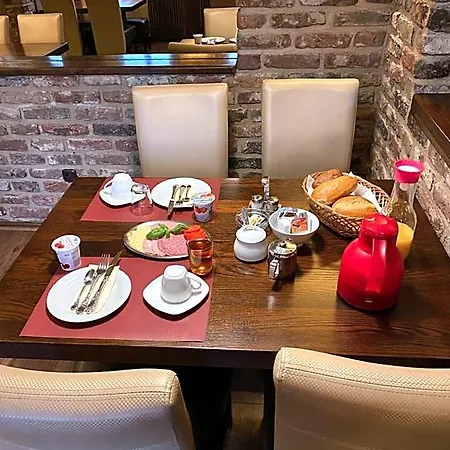 - Restaurant Braustube Hotel Haaren