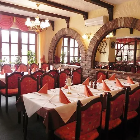 - Restaurant Braustube Hotel *