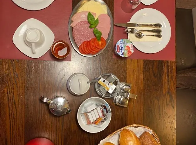 - Restaurant Braustube فندق Haaren