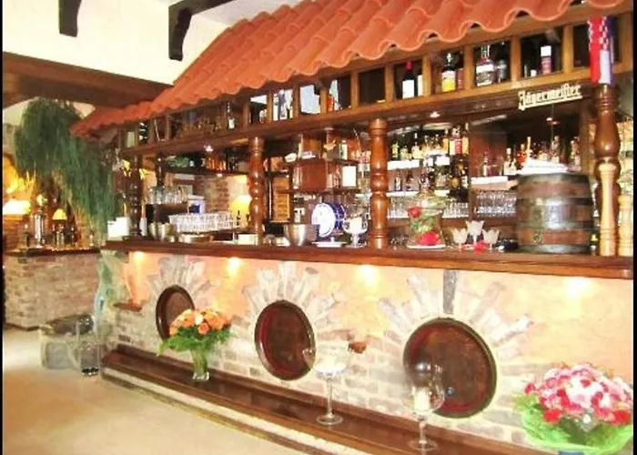 - Restaurant Braustube فندق Haaren